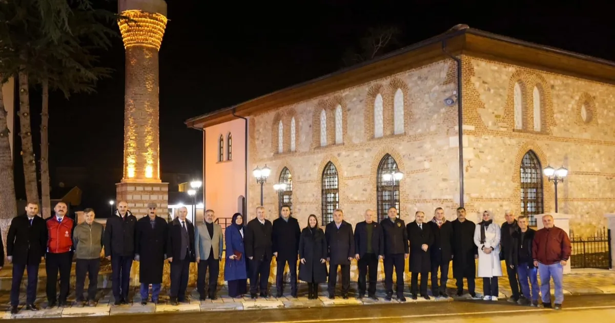 Bilecik’te tarihi camii 2 yıl sonra yeniden ibadete açıldı