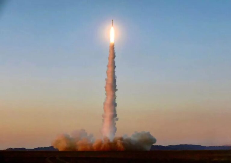 cin uzaya uydu grubu gonderdi BCyUW8OQ