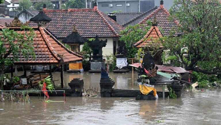 endonezyada sel felaketi 19 olu 10 kayip Vnp9n2ny