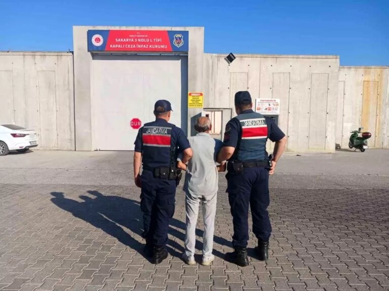 sakaryada uyusturucu operasyonu 1 tutuklama u2AVGNjA