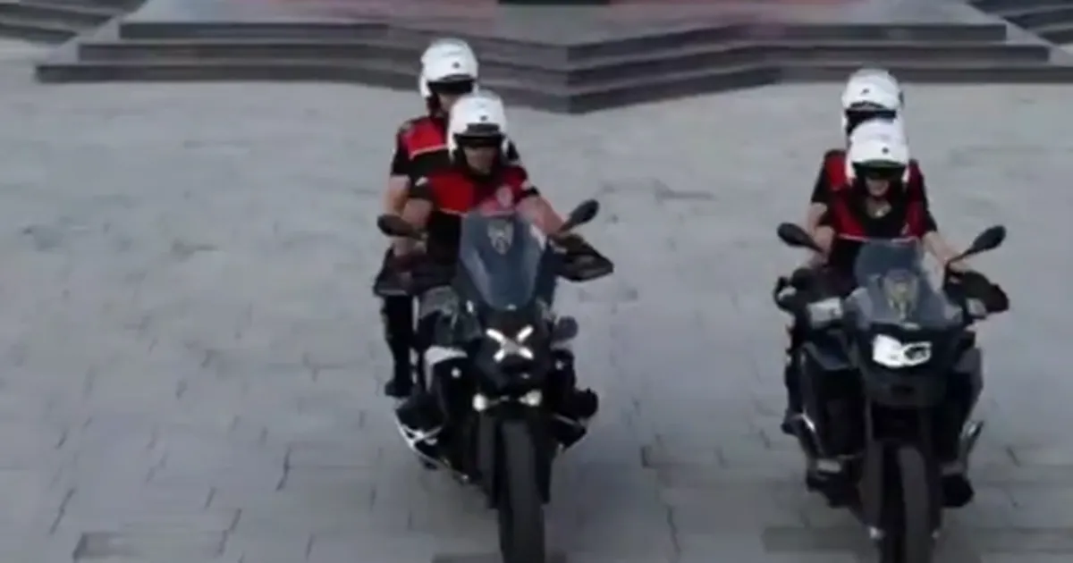 bursada motosikletli polis timleri gorev basinda hnYdFhFb