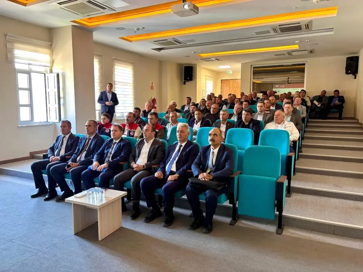 tarim sayimi icin bilgilendirme toplantisi duzenlendi u9TTDAQY.jpg