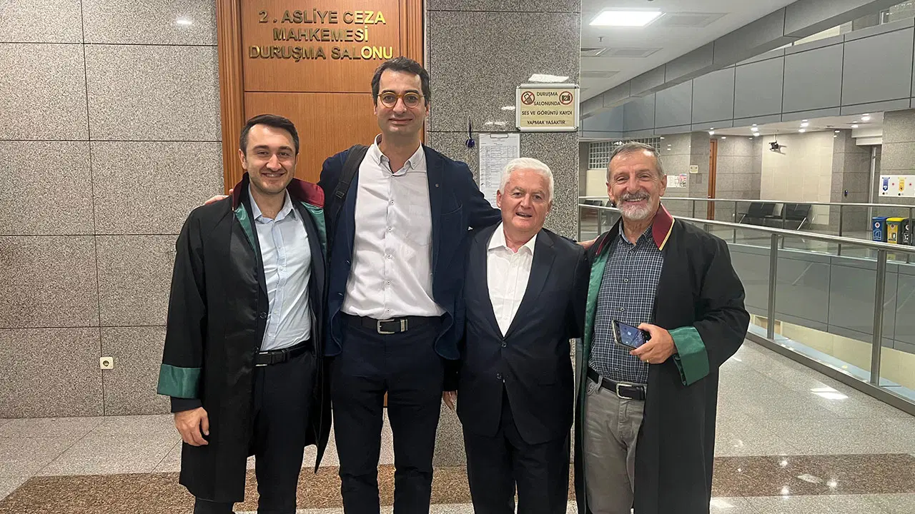 yazarimiz baris terkoglu ve emekli asker ahmet zeki ucoka acilan davada erteleme karari CFsJE7ah.jpg