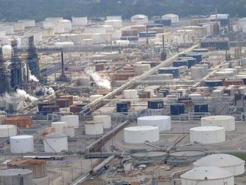 Orta Doğu’daki Gerilimler Benzo Fiyatlarını Tırmandırıyor