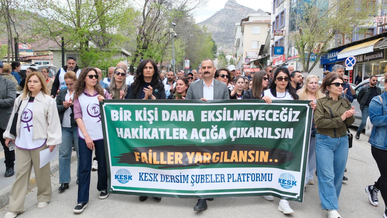 KESK Tunceli’de Gülistan Doku İçin Yürüdü: Kadın Cinayetlerine Dikkat Çekildi