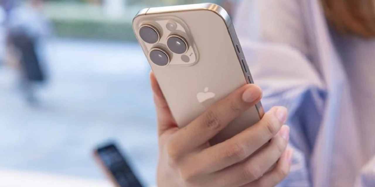 iphone-fiyatlarina-zam-geldi-iste-yeni-fiyat-listesi-CmIbRde5